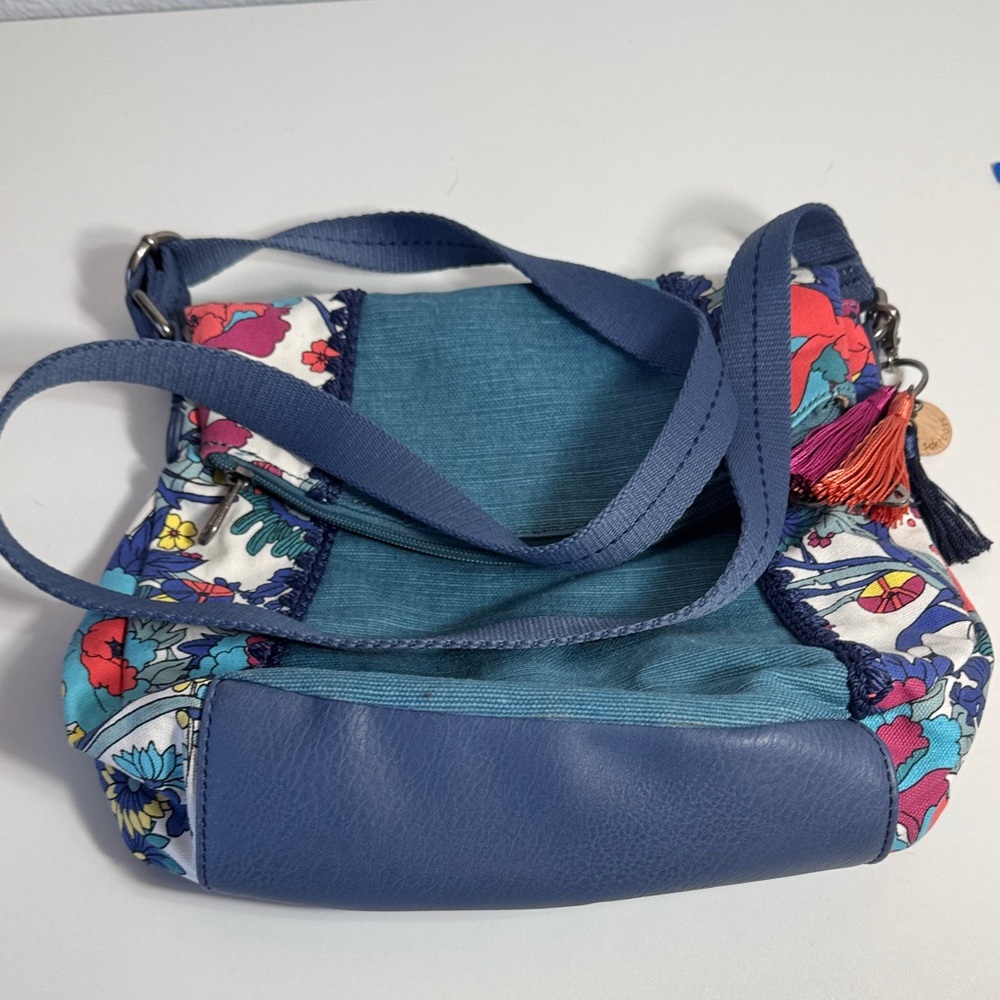 Sakroots Artist Circle Foldover Crossbody - Lake Flower Power - Picture 8 of 11